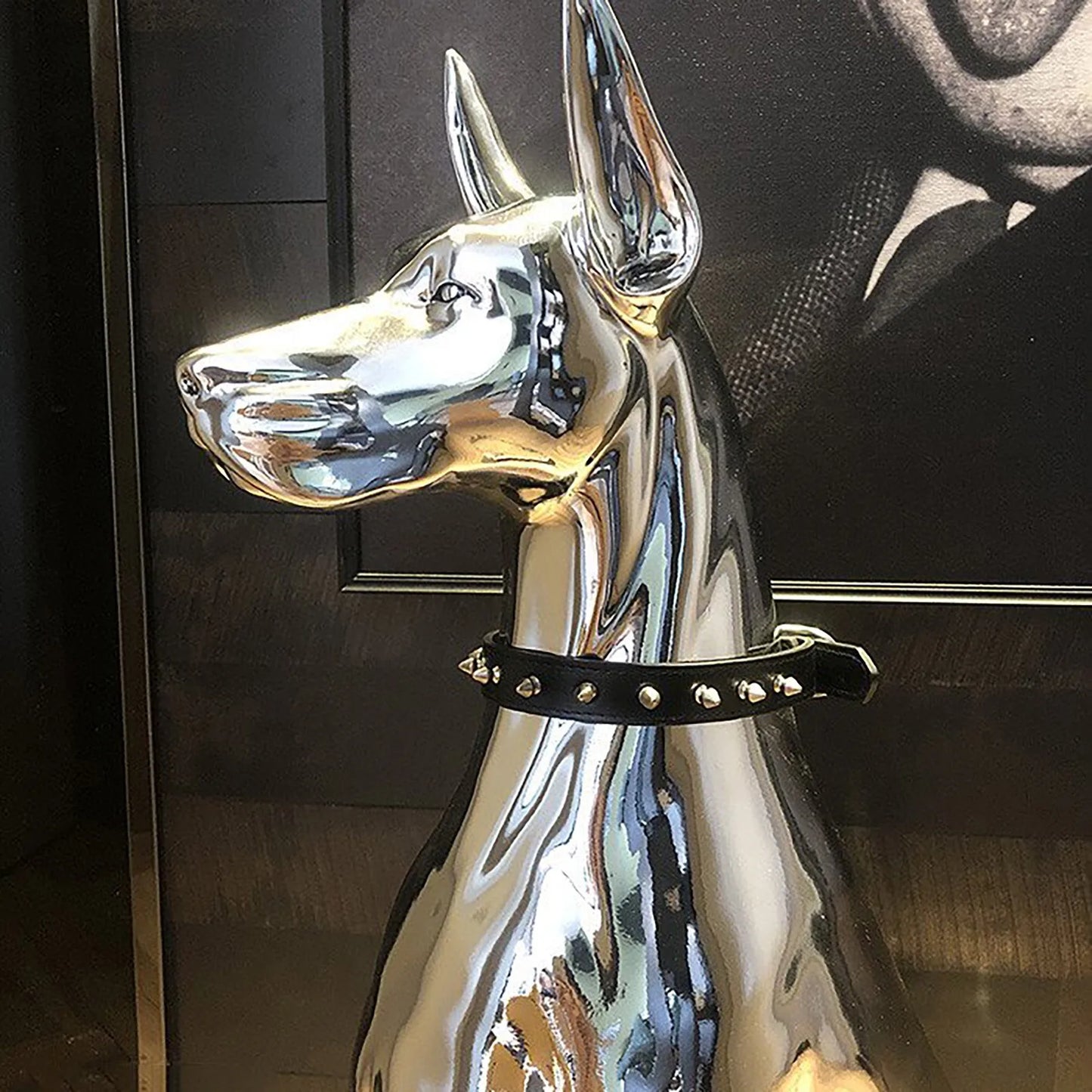 Escultura Doberman em Resina